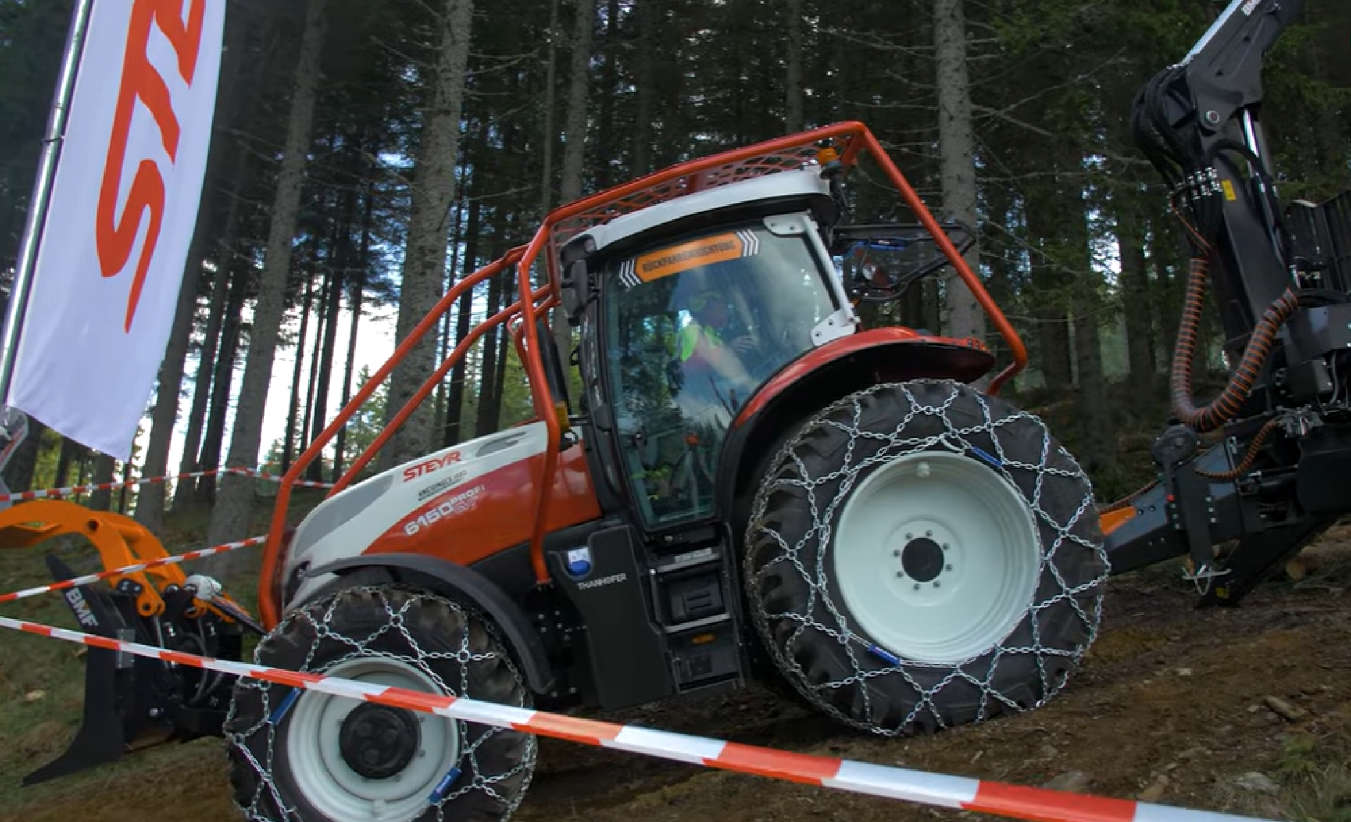 STEYR traktorok erdészeti munkában - Austrofoma 2023