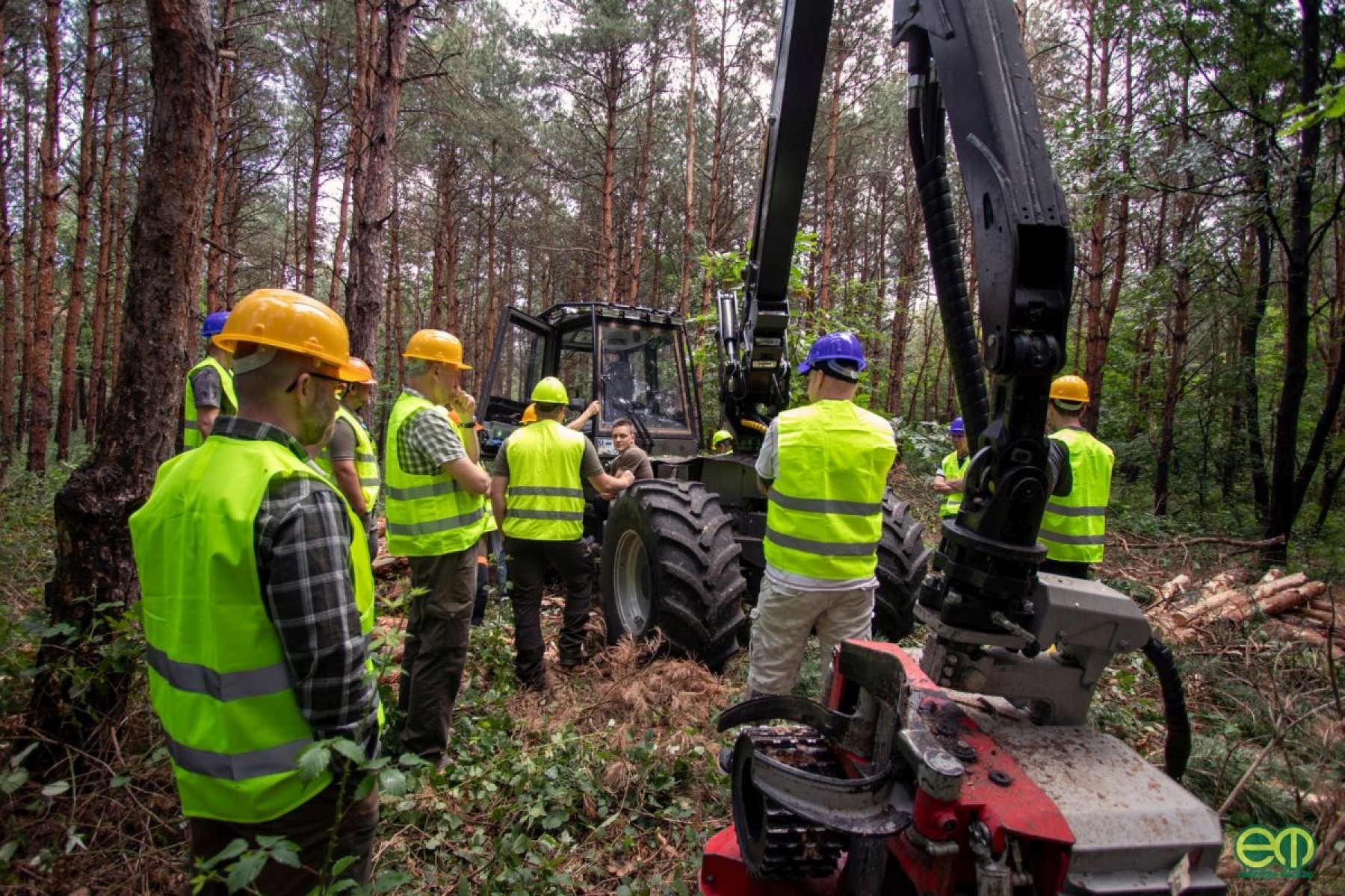 Új videó: bemutatkozik a magyar erdőkben az új Vimek gyérítési harvester