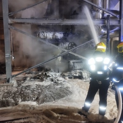 Tűz ütött ki egy szombathelyi faipari üzemben