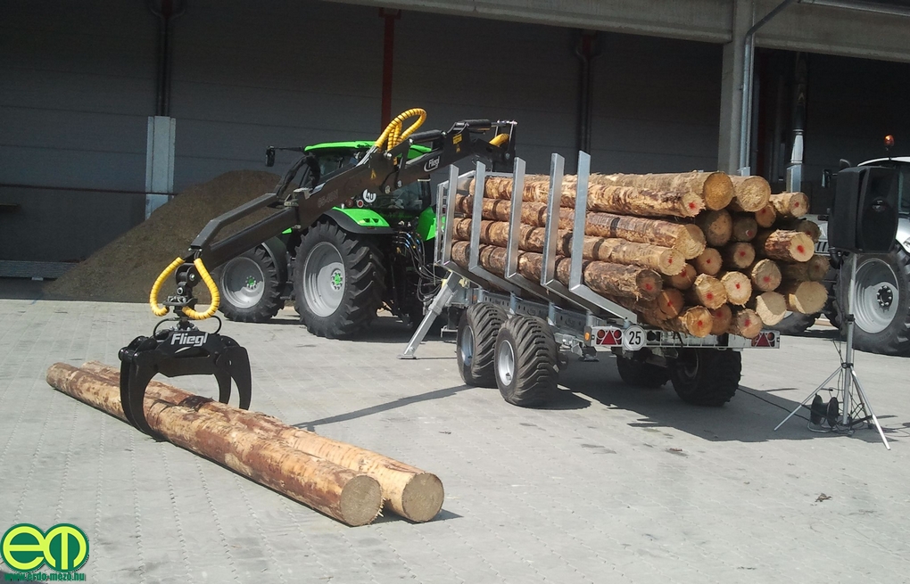 Új gyárat avat a FLIEGL Németországban - Megmutatjuk az ott kiállított erdészeti gépeket! (+KÉPEK)