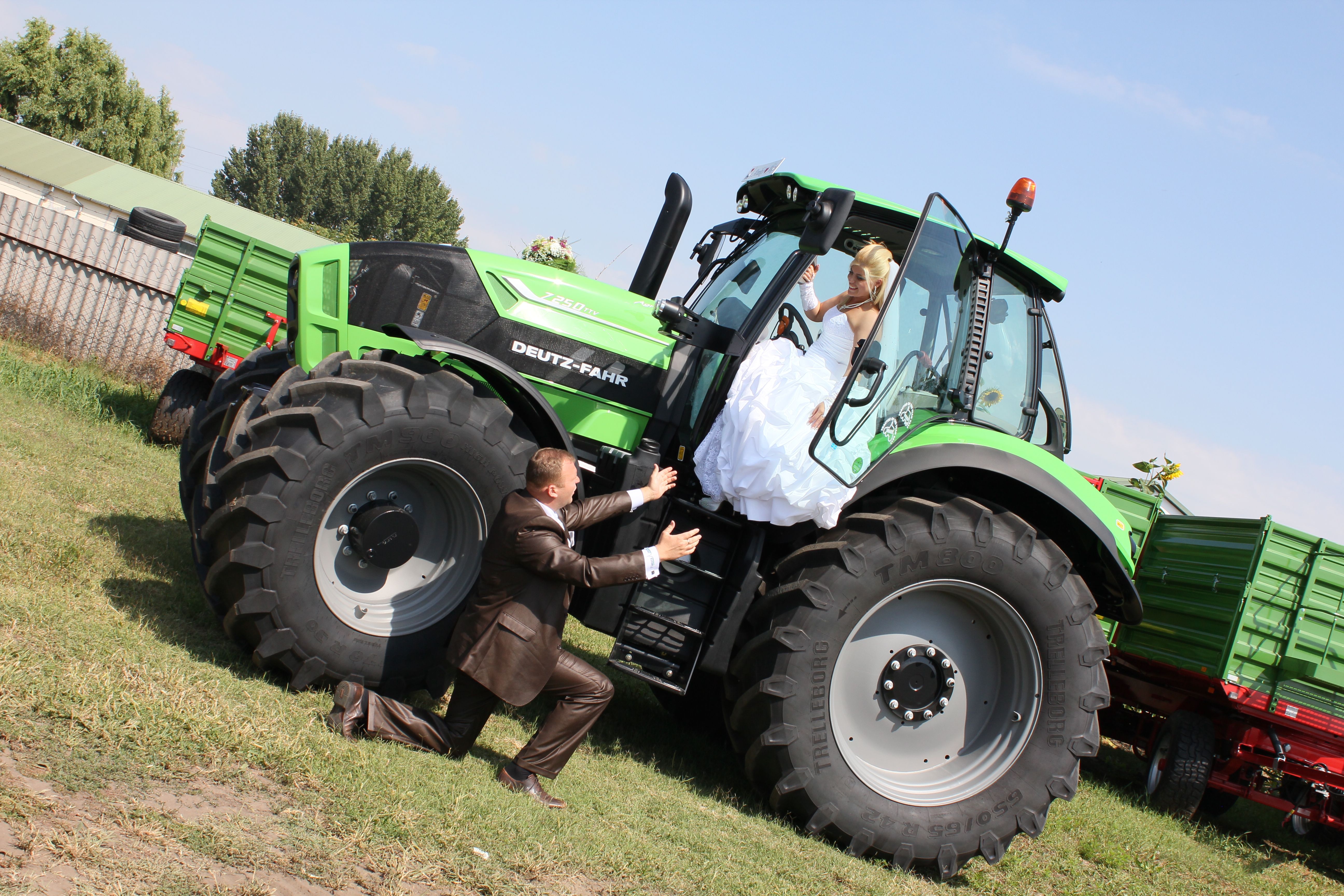 Esküvő Deutz-Fahr traktorral (+VIDEÓ)