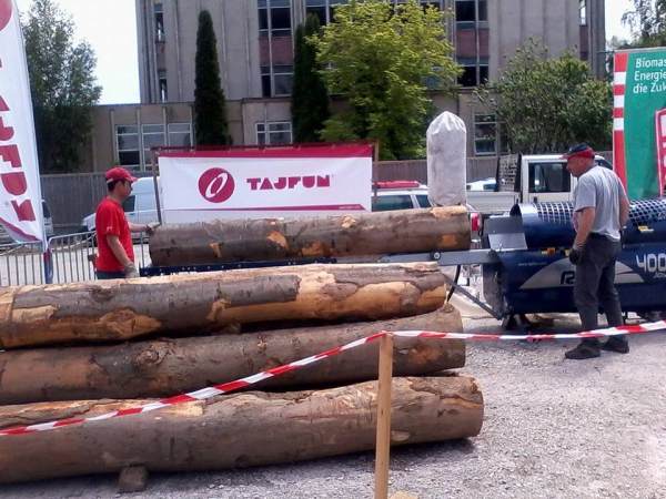 Erdészeti gépek lepték el Brassó városát - Expowood 2014 erdészeti kiállítás (KÉPEK)
