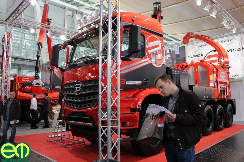 AGRITECHNICA 2015 - Fakitermelési munkálatokra kialakított teherautót mutatott be a Paul Nutzfahrzeuge (+KÉPEK)