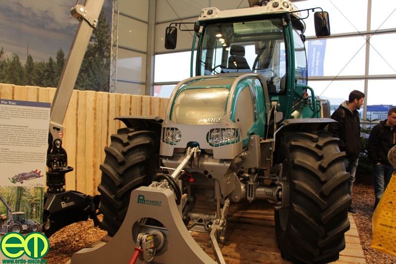 Agritechnica 2015 - Erdészeti gépek, traktorok és egyéb eszközök a hannoveri kiállításon (VIDEÓ)