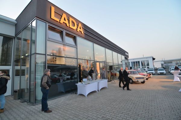 Újra hódíthat a Lada a hazai erdőkben! - Megérkeztek az első darabok (+KÉPEK)