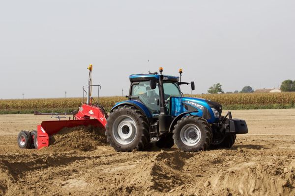 AgrárgépShow 2016 - Traktor újdonságok az Axiál standján