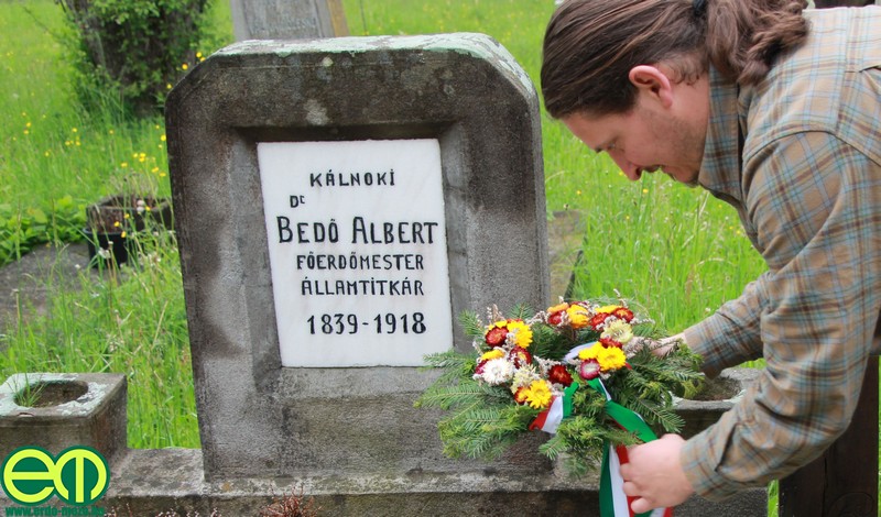 Megkoszorúztuk Bedő Albert egykori főerdőmester sírját Székelyföldön