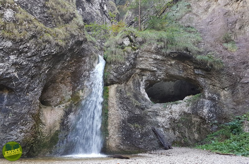 Schmidl vízesés a bihari Boga-völgyében