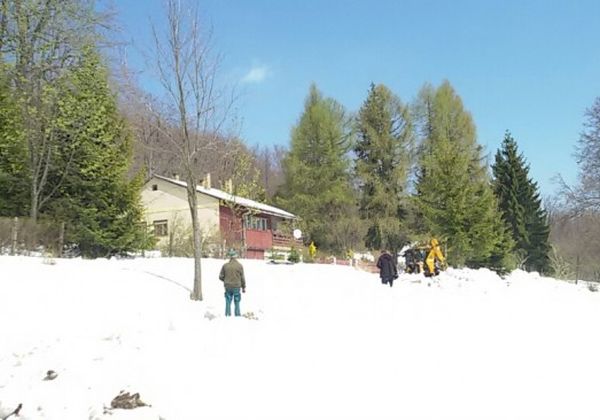 A Bükk-fennsíkon egy hétig volt a hó fogságában egy erdész