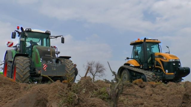 Eltűnik a Challenger az európai piacról, FENDT lesz a gumihevederes traktorból