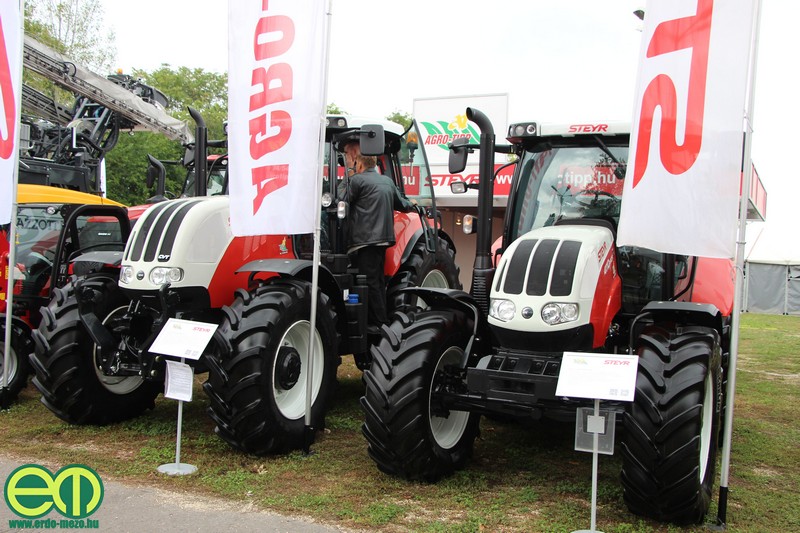 STEYR traktorok az Agro-Tippp Kft. standján