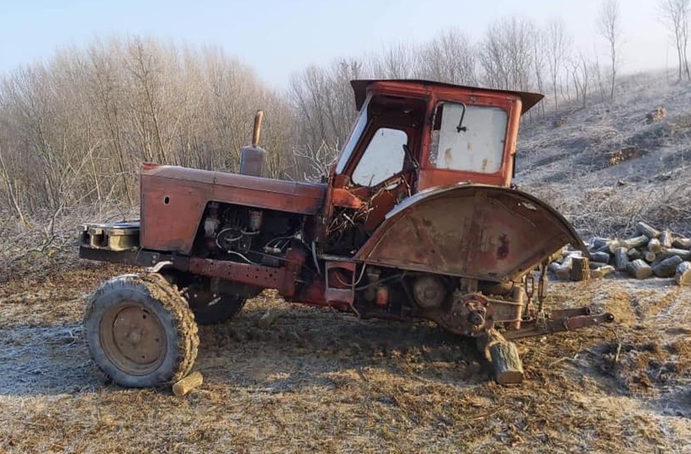 Szétlopták a fakitermelésen hagyott MTZ traktort - Keresik az elkövetőt
