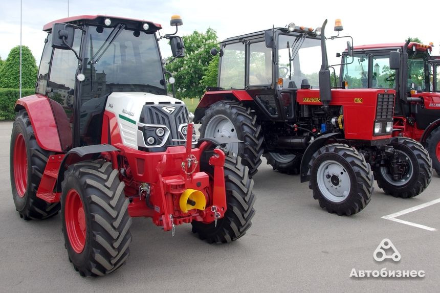 Belarus-923 és Belarus 82-1 traktorok