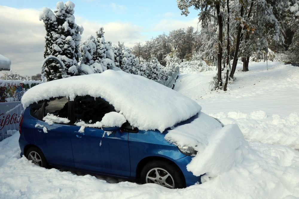 Októberi havazás - Ágakat tört a 10-20 centis hó a Bükkben (KÉPEK)