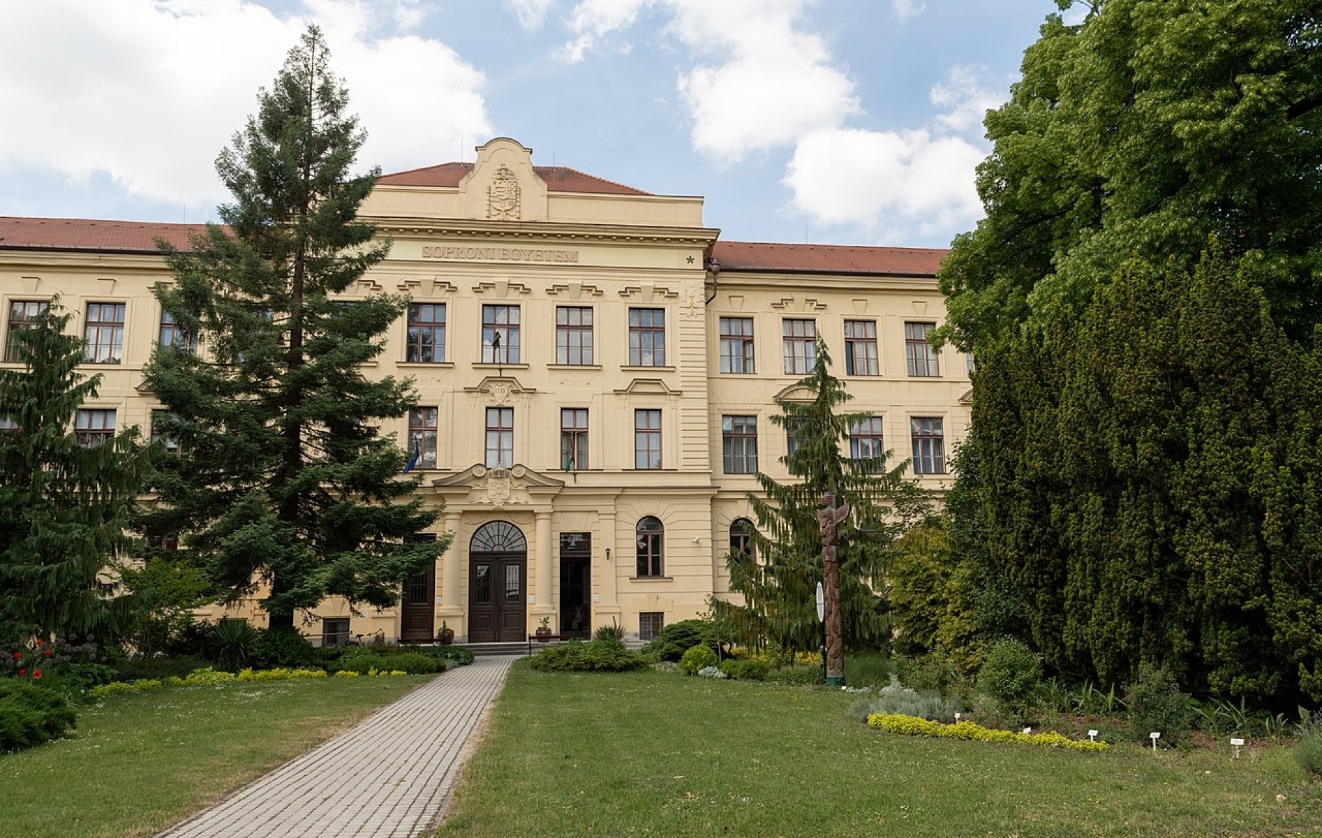 A Soproni Egyetem is alapító tag lett a Természetpozitív Egyetemek Szövetségében