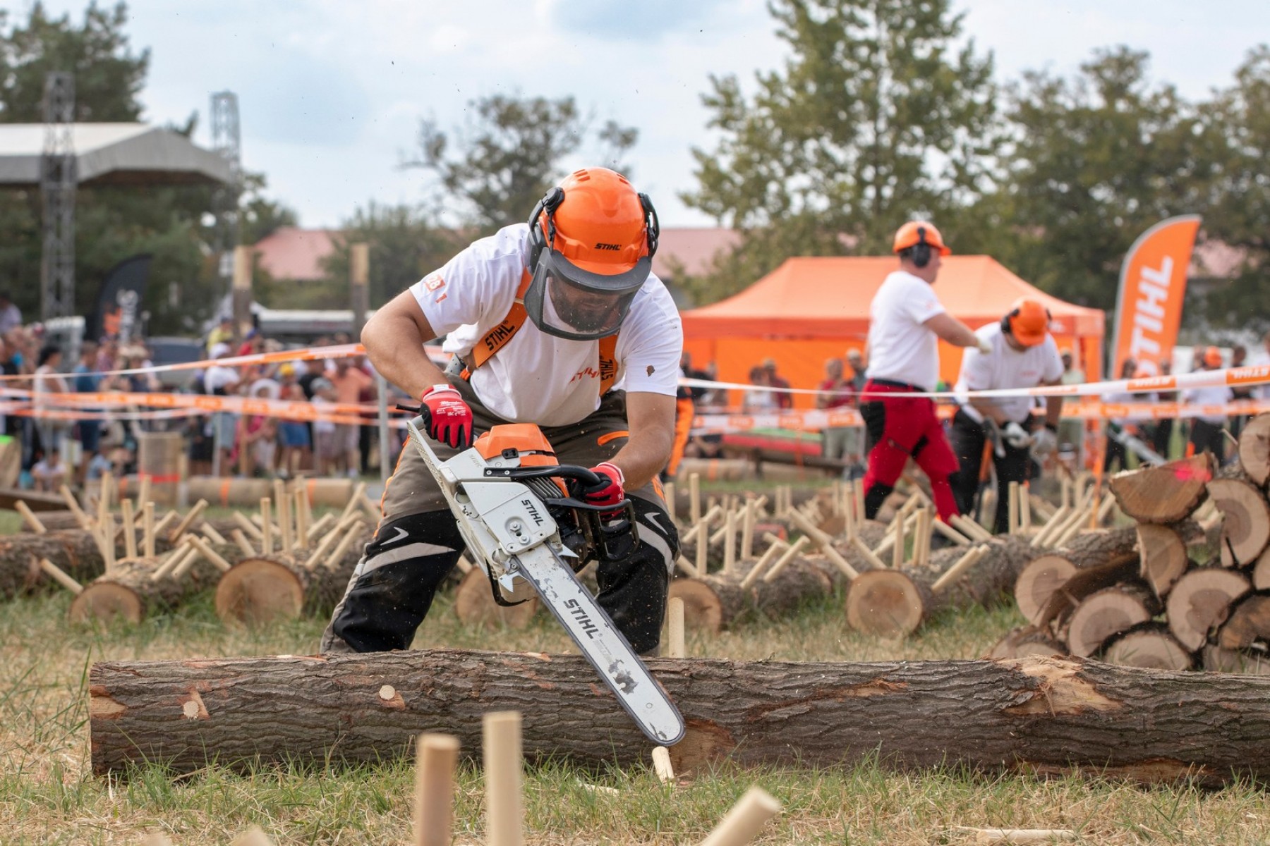 Két év után ismét dobogón a Délbükk 100+ csapat - Hatalmas csatát hozott a STIHL Országos Fakitermelő Bajnokság döntője