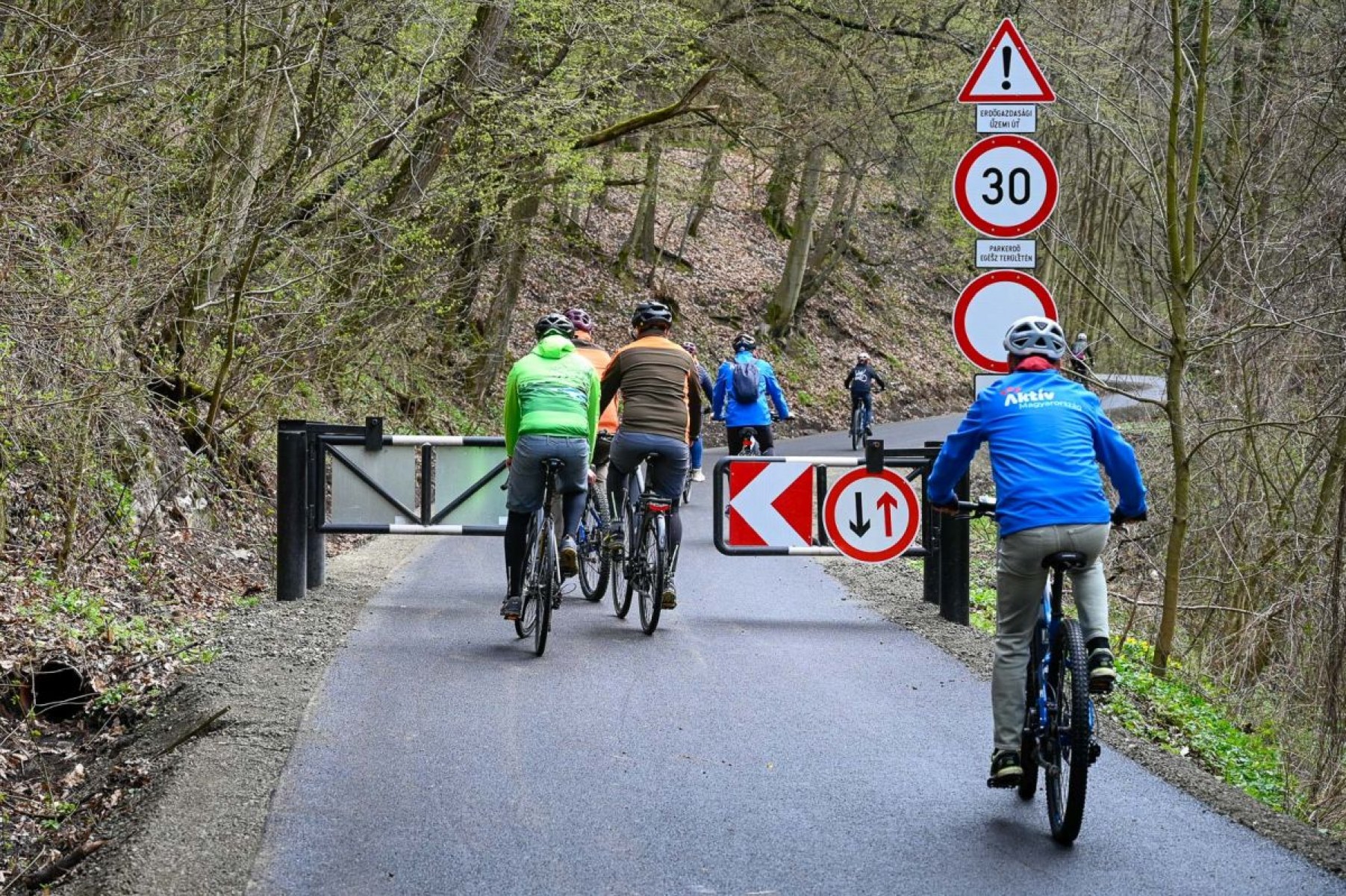  Megújult a Pilisi Parkerdő egyik legnépszerűbb erdei kerékpáros útvonala