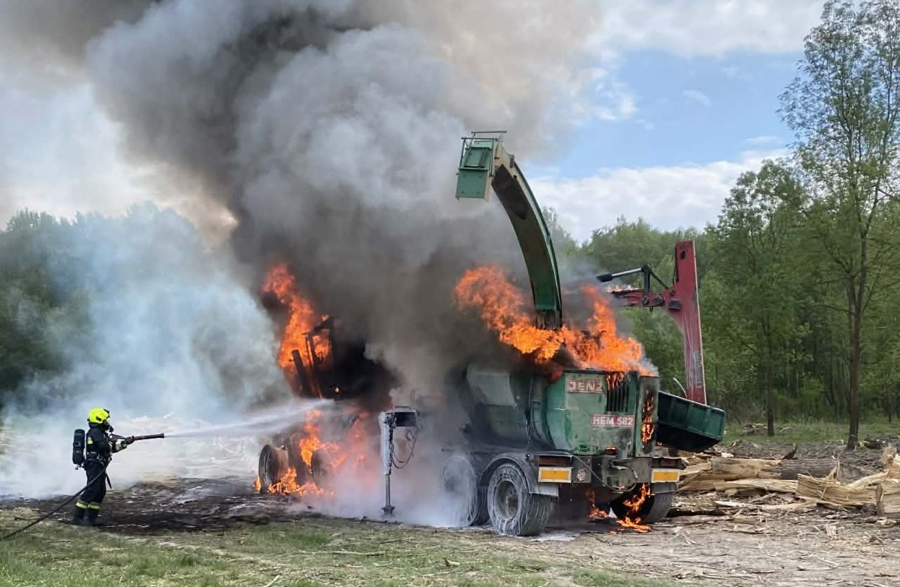 Kigyulladt egy aprítógép munka közben Baranya megyében