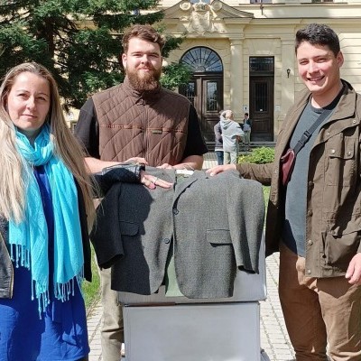 Erdész ruhákat ajánlottak fel az egyetemi hallgatóknak