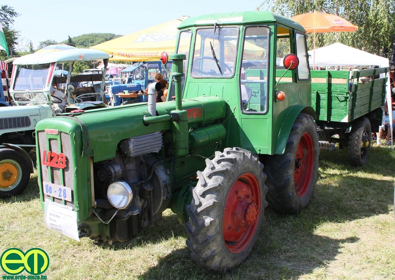 csafordi_veteran_traktor108